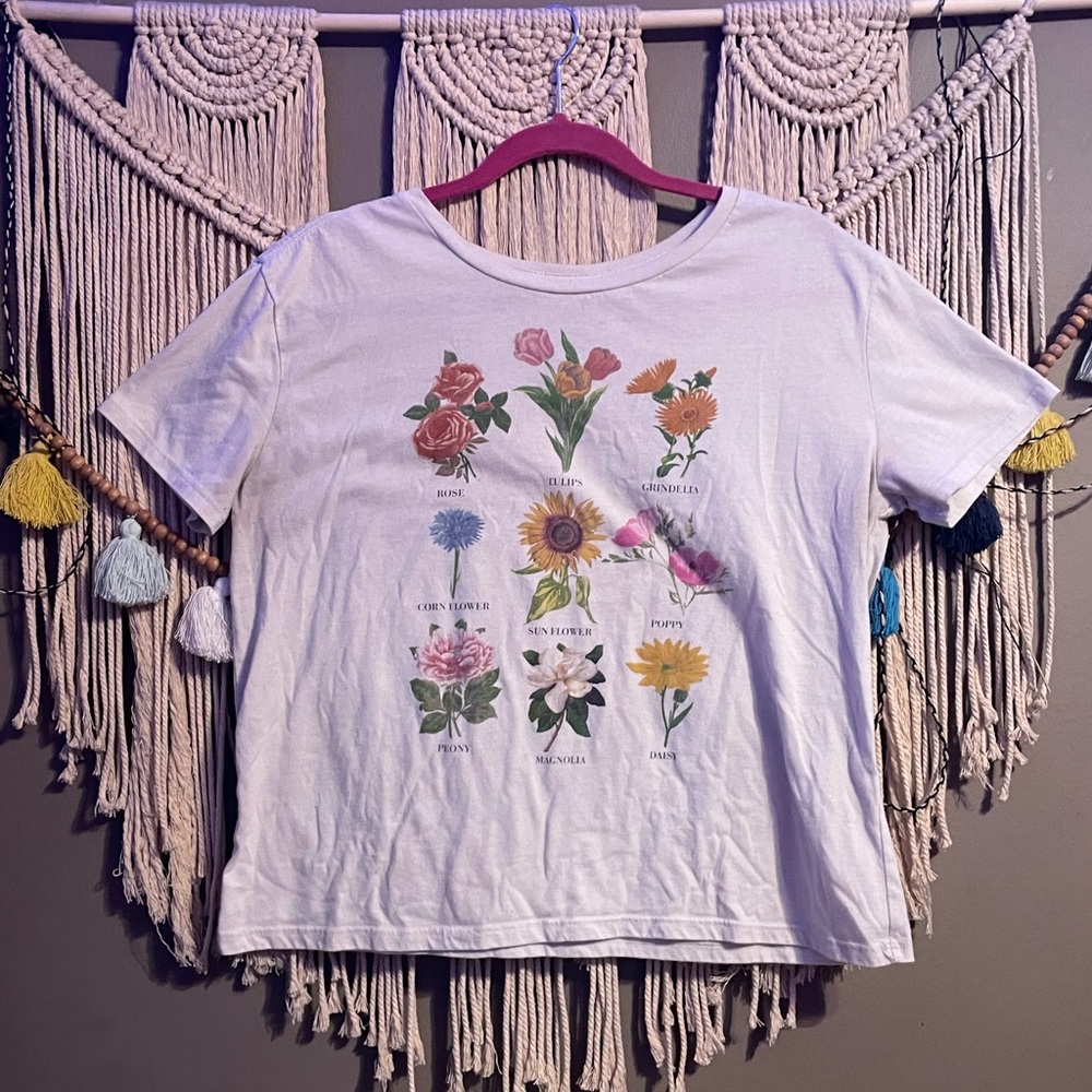 Plus size floral crop top